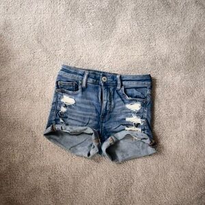 Distressed blue jeans shorts! in great condition!